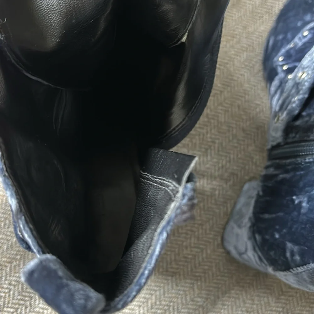 Rebecca Minkoff Logan‎ Velvet Embellished Buckle Boots.Size7